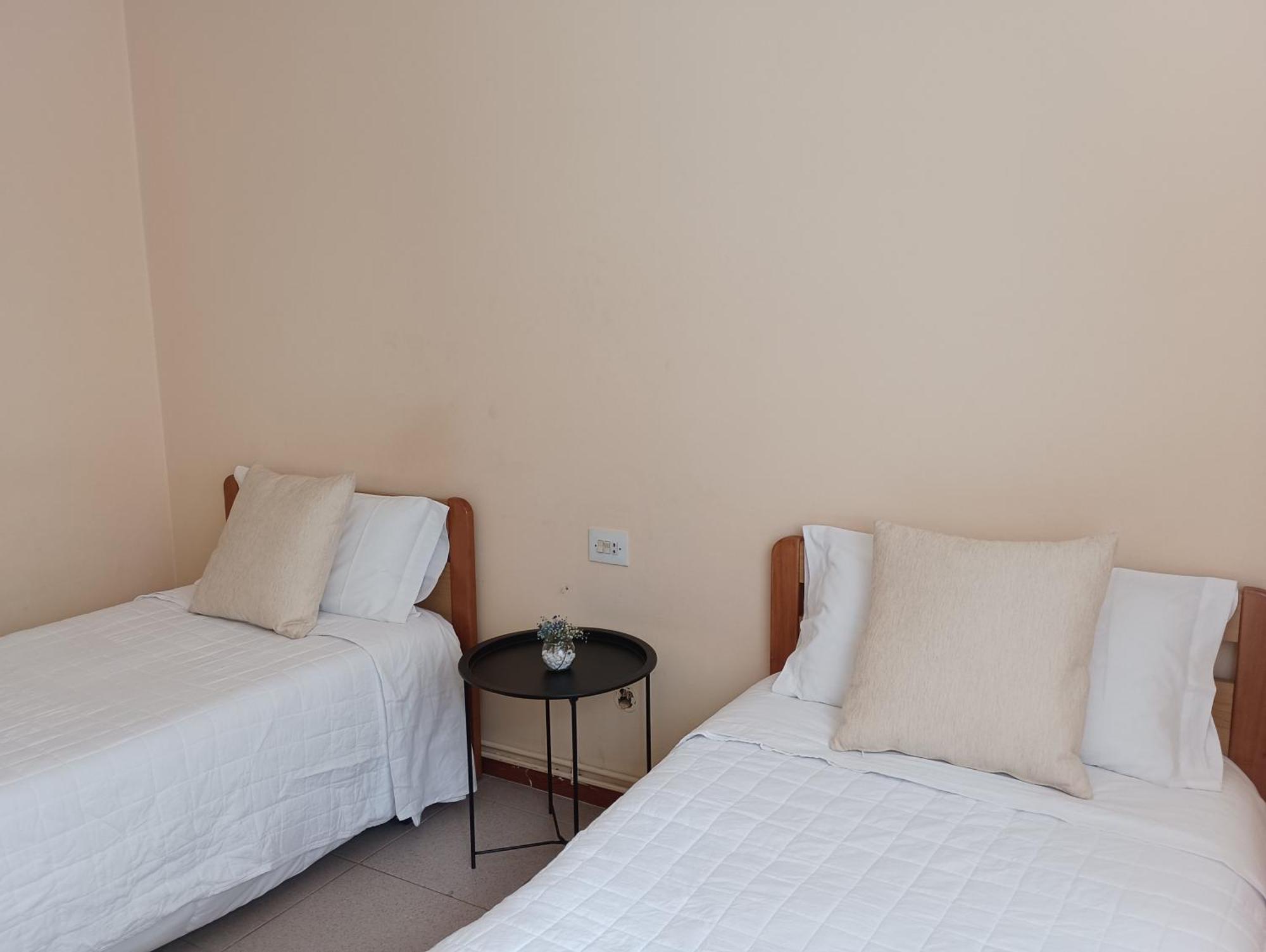 Hostal Pension Mar De Plata Lugo Extérieur photo