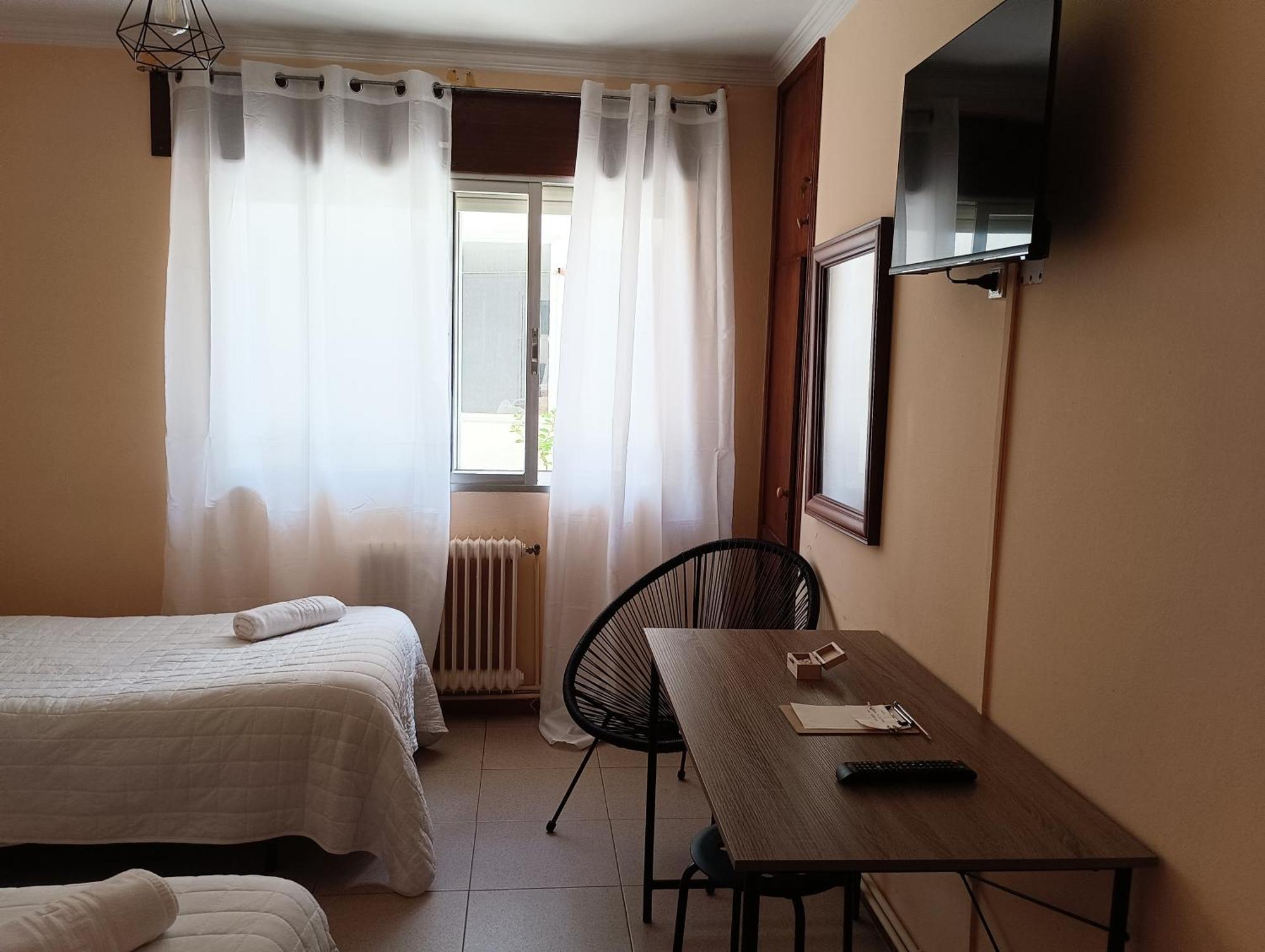 Hostal Pension Mar De Plata Lugo Extérieur photo